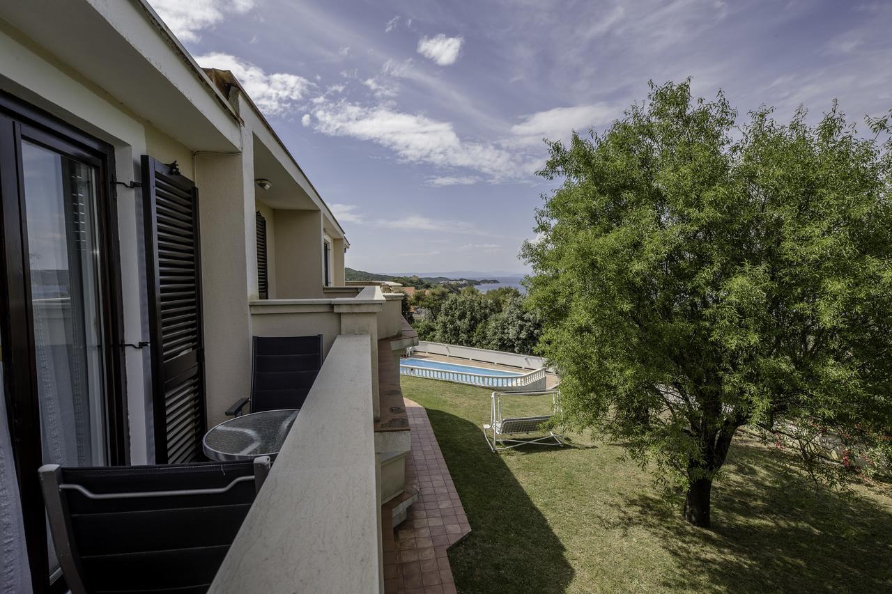 Apartments Dedic Supetarska Draga Exterior photo