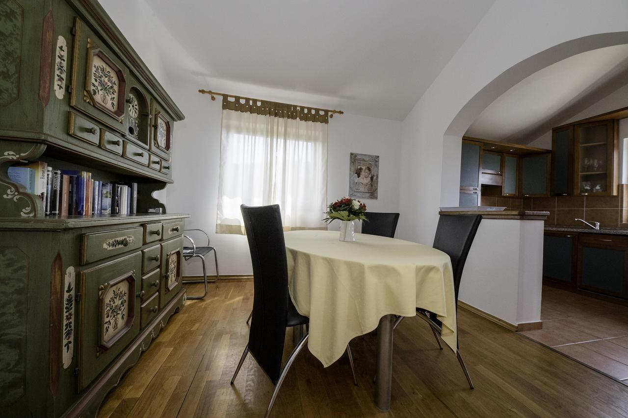 Apartments Dedic Supetarska Draga Exterior photo