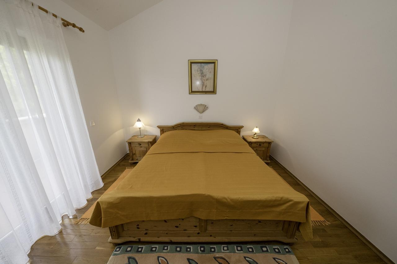 Apartments Dedic Supetarska Draga Exterior photo
